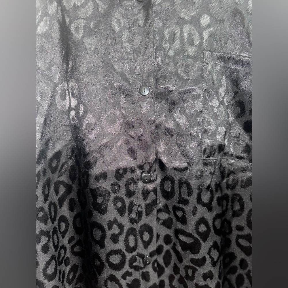 Black Leopard Print Button Down shirt - Picture 4 of 5